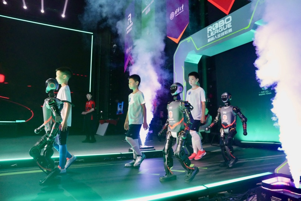 布云朝克特 布云朝克特